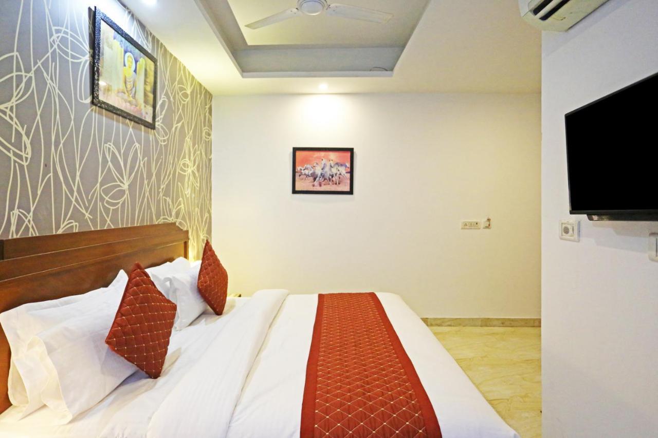 Hotel The Best Near Delhi Airport ニューデリー エクステリア 写真