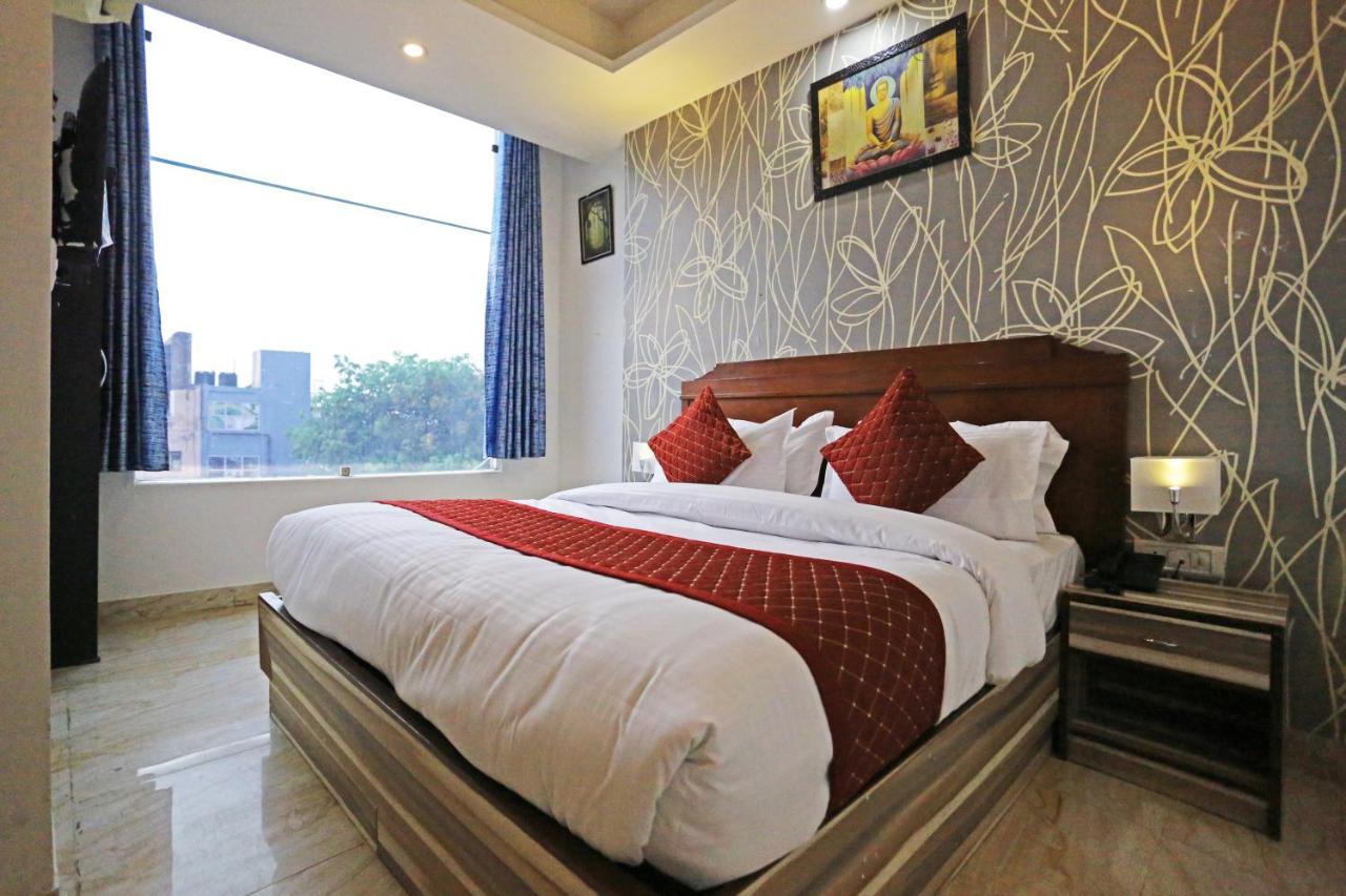 Hotel The Best Near Delhi Airport ニューデリー エクステリア 写真